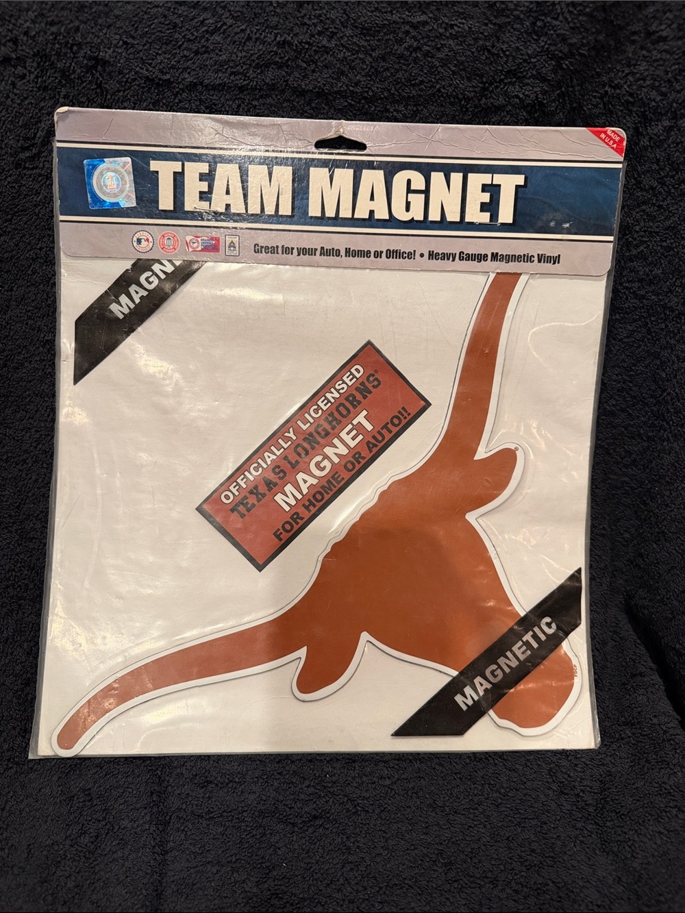 NCAA Brown Longhorn Team Magnet
